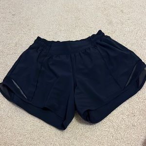 lululemon hottie hot shorts